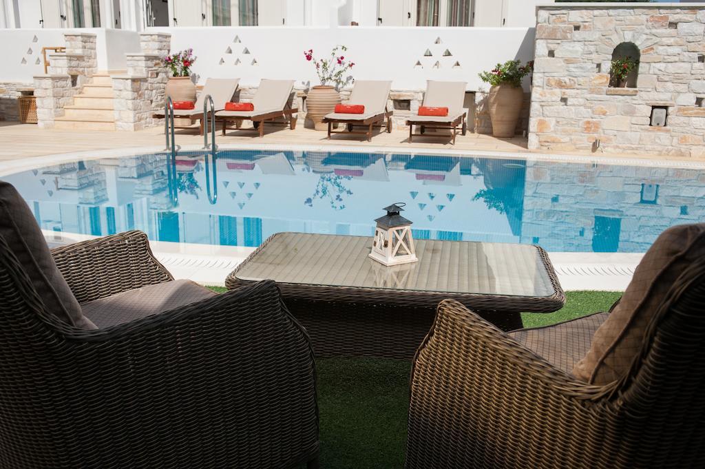 Anna Platanou Hotel Páros Zewnętrze zdjęcie